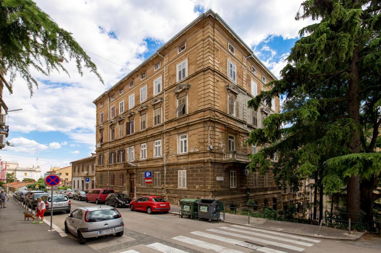 Quiet Center Apartments غييكا المظهر الخارجي الصورة