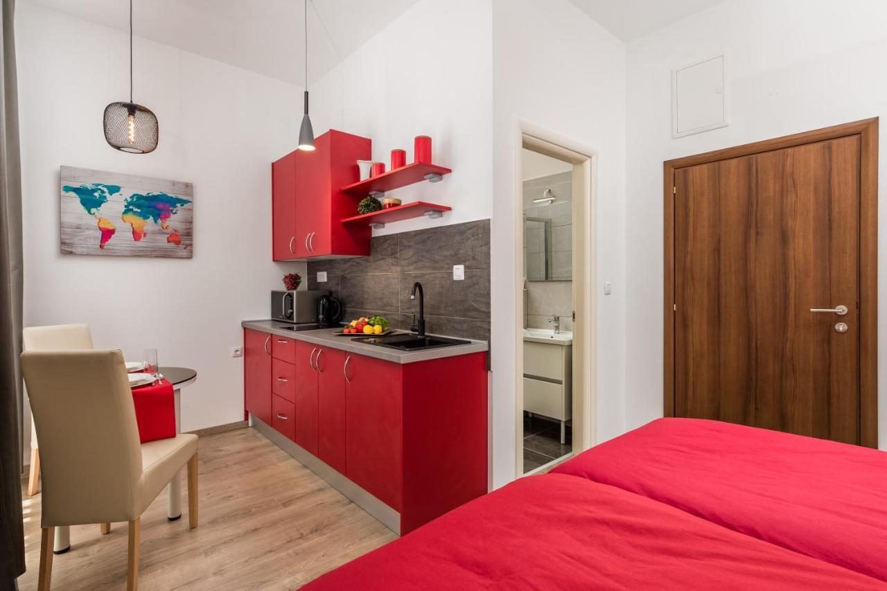 Quiet Center Apartments غييكا المظهر الخارجي الصورة